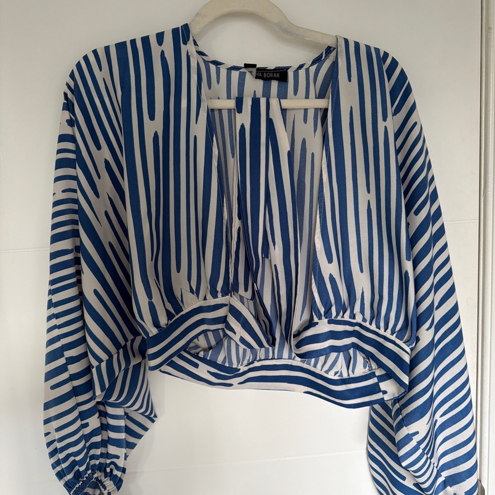 BCBGMaxAzria Blue and White Patterned Blouse